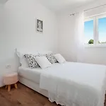 Kiara-rogoznica's Hidden Gem Apartament