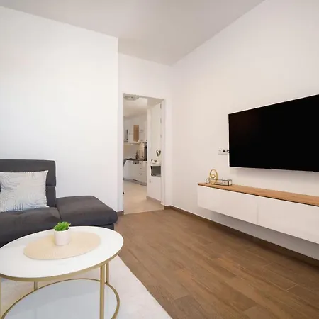 Kiara-rogoznica's Hidden Gem Apartman *