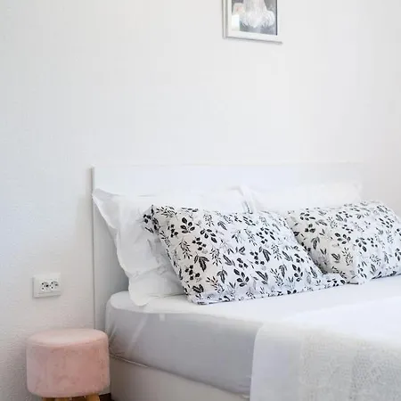 Kiara-rogoznica's Hidden Gem Apartman