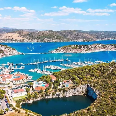 Kiara-rogoznica's Hidden Gem Apartman Rogoznica (Sibenik-Knin)