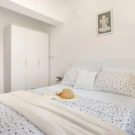 Kiara * Rogoznica (Sibenik-Knin)