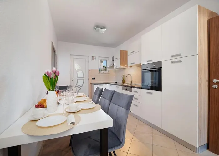 Apartament Kiara-rogoznica's Hidden Gem Rogoznica (Sibenik-Knin)