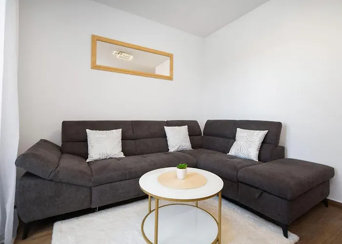 Kiara-rogoznica's Hidden Gem Apartament